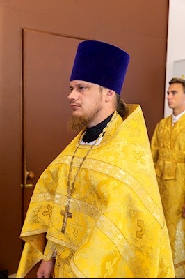 Епископ Манхэттенский Николай совершил Божественную литургию в храме святителя Николая Японского г. Саратова