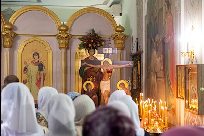Божественная литургия в храме во имя великомученика и целителя Пантелеимона г. Саратова
