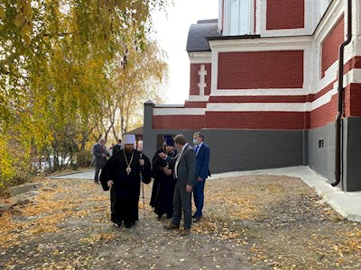 Митрополит Игнатий посетил Казанский храм Петровска