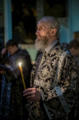 Великое повечерие с чтением канона преподобного Андрея Критского в храме Сошествия Святого Духа г. Саратова