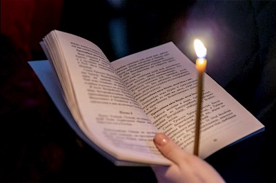 Великое повечерие с чтением канона преподобного Андрея Критского в Покровском храме г. Саратова
