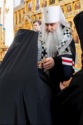 Литургия Преждеосвященных Даров и монашеский постриг в Свято-Алексиевском женском монастыре г. Саратова