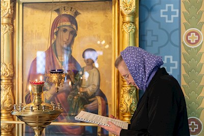 Утреня с чтением акафиста в Свято-Троицком кафедральном соборе г. Саратова