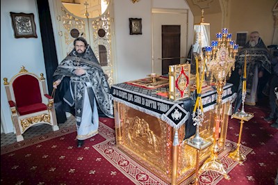 Митрополит Игнатий совершил вечернюю Литургию Преждеосвященных Даров в храме во имя святого апостола и евангелиста Иоанна Богослова при Саратовской православной духовной семинарии