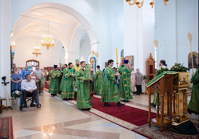 Митрополит Игнатий совершил Божественную литургию в Свято-Сергиевском женском монастыре села Алексеевка Базарно-Карабулакского района