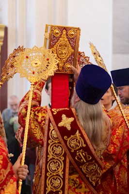 Божественная литургия в храме великомученика Георгия Победоносца г. Саратова