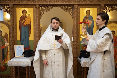 Завершилось пребывание саратовских святителей в крестовом храме епархиального управления