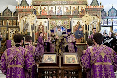 Всенощное бдение на Архиерейском подворье – в храме в честь иконы Божией Матери «Утоли моя печали» г. Саратова