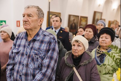 Архиереи Саратовской митрополии совершили Божественную литургию в соборном храме святого благоверного князя Александра Невского г. Ртищево