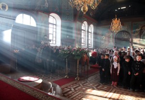 Божественная литургия в Крестовоздвиженском храме г. Хвалынска