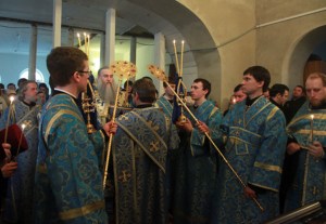 Всенощное бдение в храме в честь Благовещения Пресвятой Богородицы города Саратова