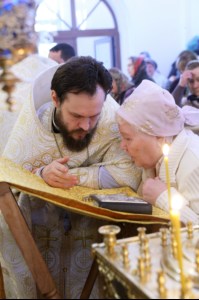 Божественная литургия в храме во имя святого великомученика Георгия Победоносца города Саратова