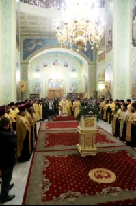Митрополит Лонгин совершил Великую Рождественскую вечерню в Покровском храме Саратова
