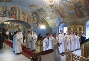 Крещальная литургия в Свято-Троицком кафедральном соборе г.Саратова