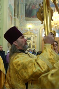 Божественная литургия в храме в честь Покрова Пресвятой Богородицы г. Саратова