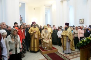 Божественная литургия в храме во имя святого равноапостольного великого князя Владимира г. Саратова
