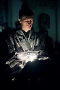 Великое повечерие с чтением канона преподобного Андрея Критского в храме в честь Сошествия Святого Духа г. Саратова