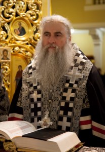 Вечернее богослужение на Архиерейском подворье — храме во имя святого апостола и евангелиста Иоанна Богослова при Саратовской православной духовной семинарии