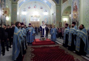 Всенощное бдение в храме в честь Покрова Пресвятой Богородицы г.Саратова