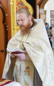 Совершены Чин положения антиминса и первая Литургия в Успенском храме г. Вольска
