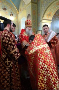 Пасхальная вечерня в храме Покрова Пресвятой Богородицы г.Саратова