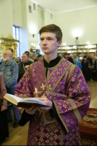 Всенощное бдение на Архиерейском подворье – храме во имя преподобного Серафима Саровского г.Саратова
