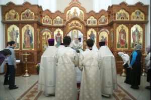 Божественная литургия в храме во имя святого равноапостольного великого князя Владимира г. Саратова