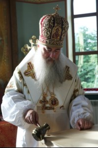 Митрополит Лонгин совершил Великое освящение Вознесенского храма Вознесенско-Пантелеимоновской церкви с. Усть-Курдюм