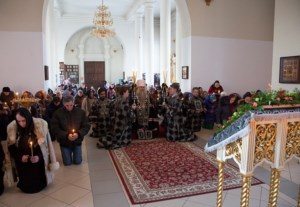 Великое повечерие с чтением канона преподобного Андрея Критского в Свято-Троицком кафедральном соборе г. Вольска