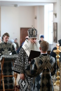 Литургия Преждеосвященных Даров в храме в честь Казанской иконы Божией Матери г.Саратова