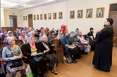 В Саратове открылись курсы для распространителей церковной утвари