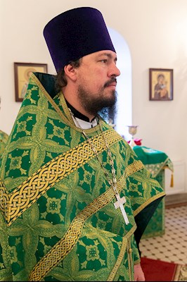 Божественная литургия в храме преподобного Сергия Радонежского г. Саратова