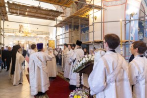 Божественная литургия в Свято-Никольском мужском монастыре г. Саратова