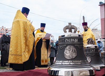 В Благовещенском храме Саратова освятили колокола
