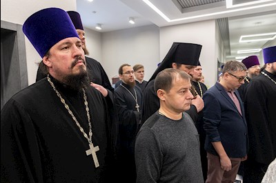 Митрополит Лонгин освятил здание Покровского епархиального управления