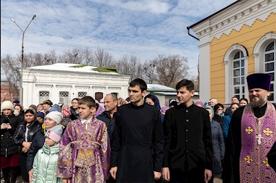 В Саратове и Покровске прошел автомобильный крестный ход со святынями Саратовской митрополии