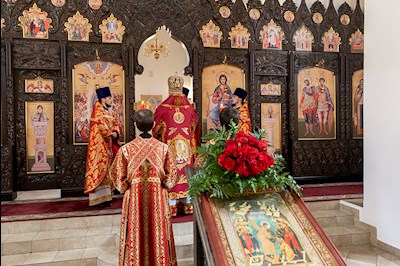 Божественная литургия в храме в честь иконы Божией Матери «Всех скорбящих Радость» г. Саратова