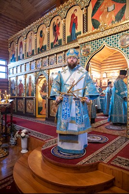 Митрополит Игнатий совершил Божественную литургию в храме в честь Сретения Господня г. Саратова
