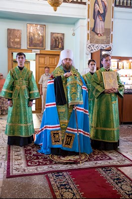 Митрополит Игнатий совершил всенощное бдение в Свято-Духовском соборе г. Саратова