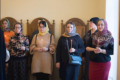 Совершена панихида по саратовским святителям