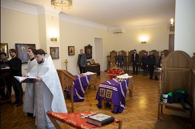 Завершилось пребывание саратовских святителей в крестовом храме епархиального управления