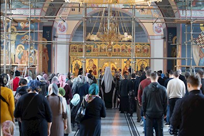 Митрополит Игнатий совершил великое повечерие с чтением Великого покаянного канона преподобного Андрея Критского в Свято-Никольском мужском монастыре г. Саратова