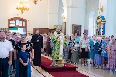 Митрополит Игнатий совершил Божественную литургию в Свято-Сергиевском женском монастыре с. Алексеевка