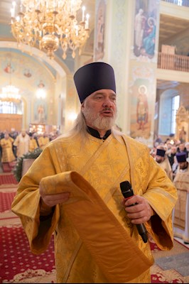 Митрополит Игнатий совершил Божественную литургию в Покровском соборе г. Саратова