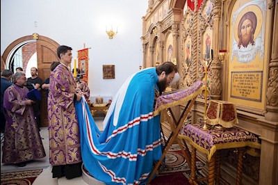 Митрополит Игнатий совершил великое освящение храма святых первоверховных апостолов Петра и Павла с. Куликовка Вольского района и Божественную литургию в новоосвященном храме