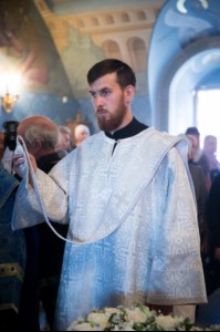 Литургия в Свято-Троицком кафедральном соборе Саратова