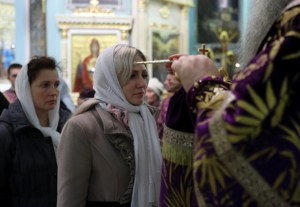 Всенощное бдение в Духосошественском кафедральном соборе Саратова