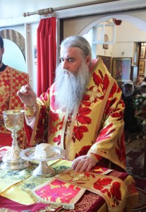 Божественная литургия в храме во имя святого апостола и евангелиста Иоанна Богослова г.Саратова