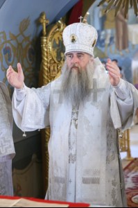 Крещальная литургия в Свято-Троицком соборе Саратова