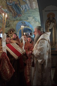 Всенощное бдение в Свято-Троицком соборе Саратова
